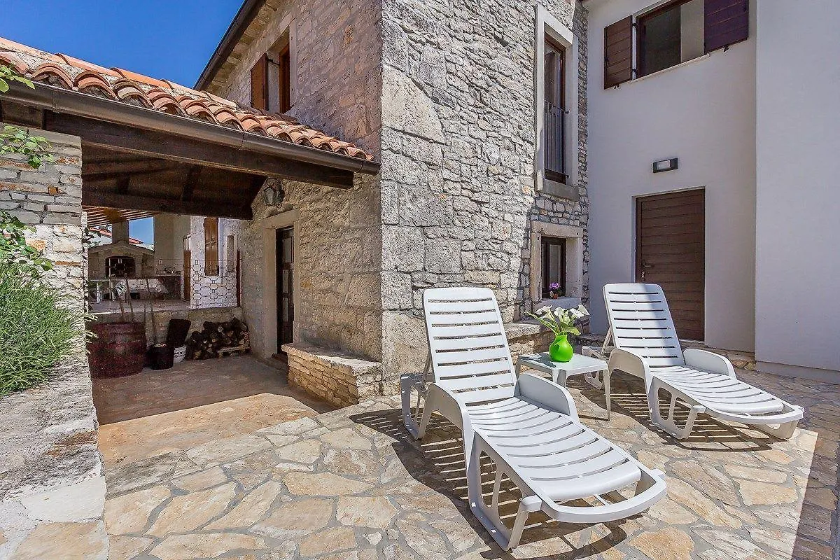 Villa Mala Hiza Svetvinčenat 0*,